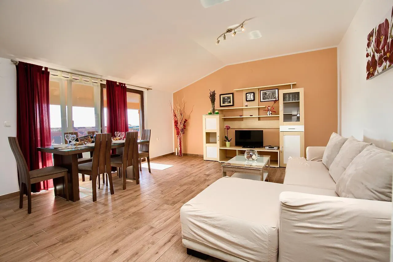 Apartment Mikulic Pula