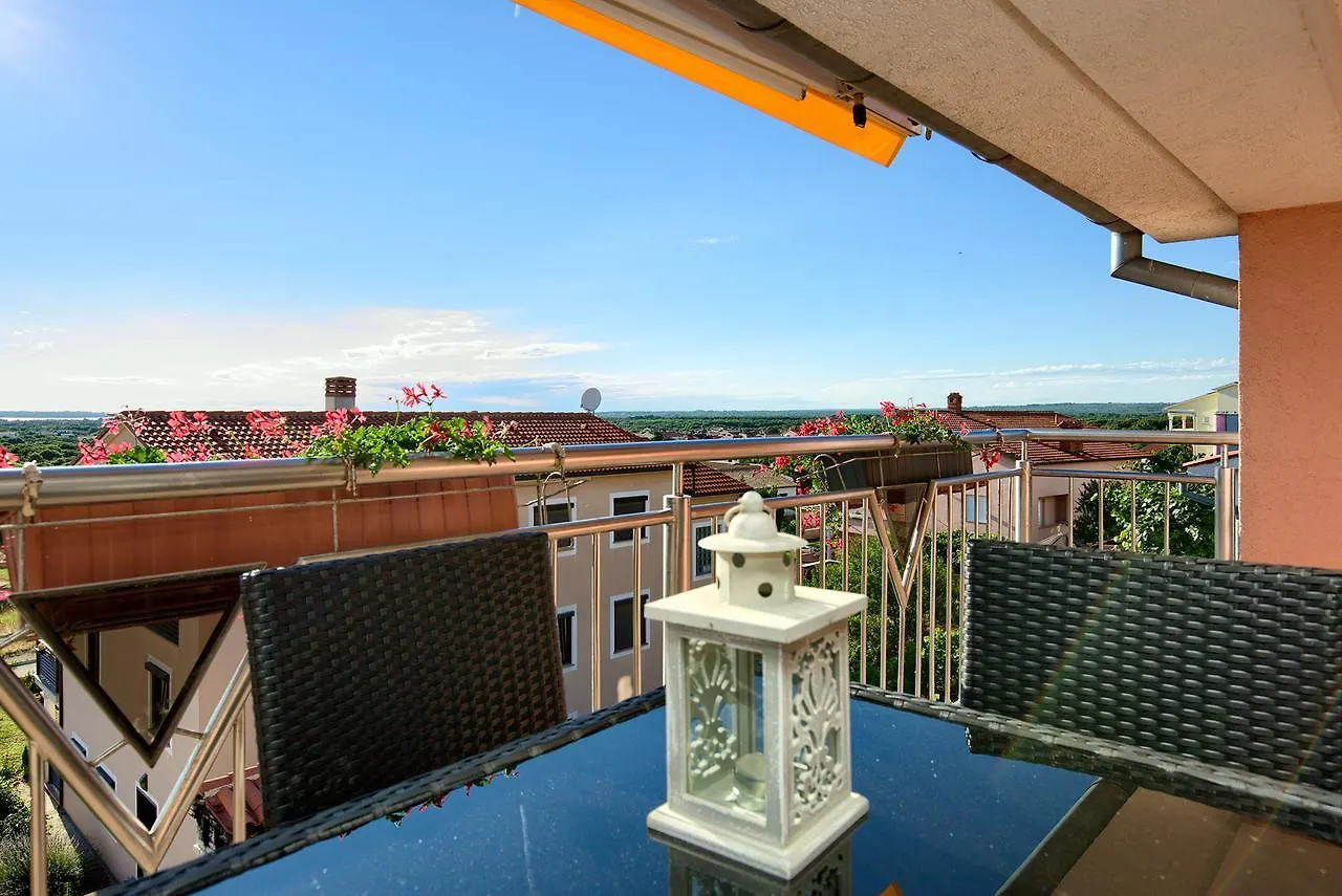 Apartment Mikulic Pula