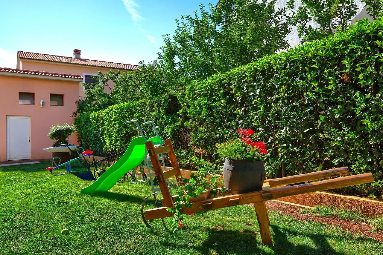 Apartment Mikulic Pula