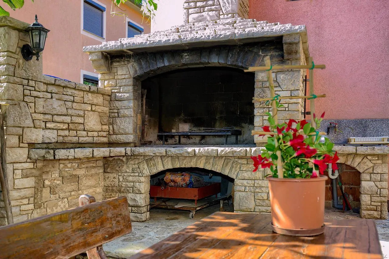 Apartment Mikulic Pula Croatia