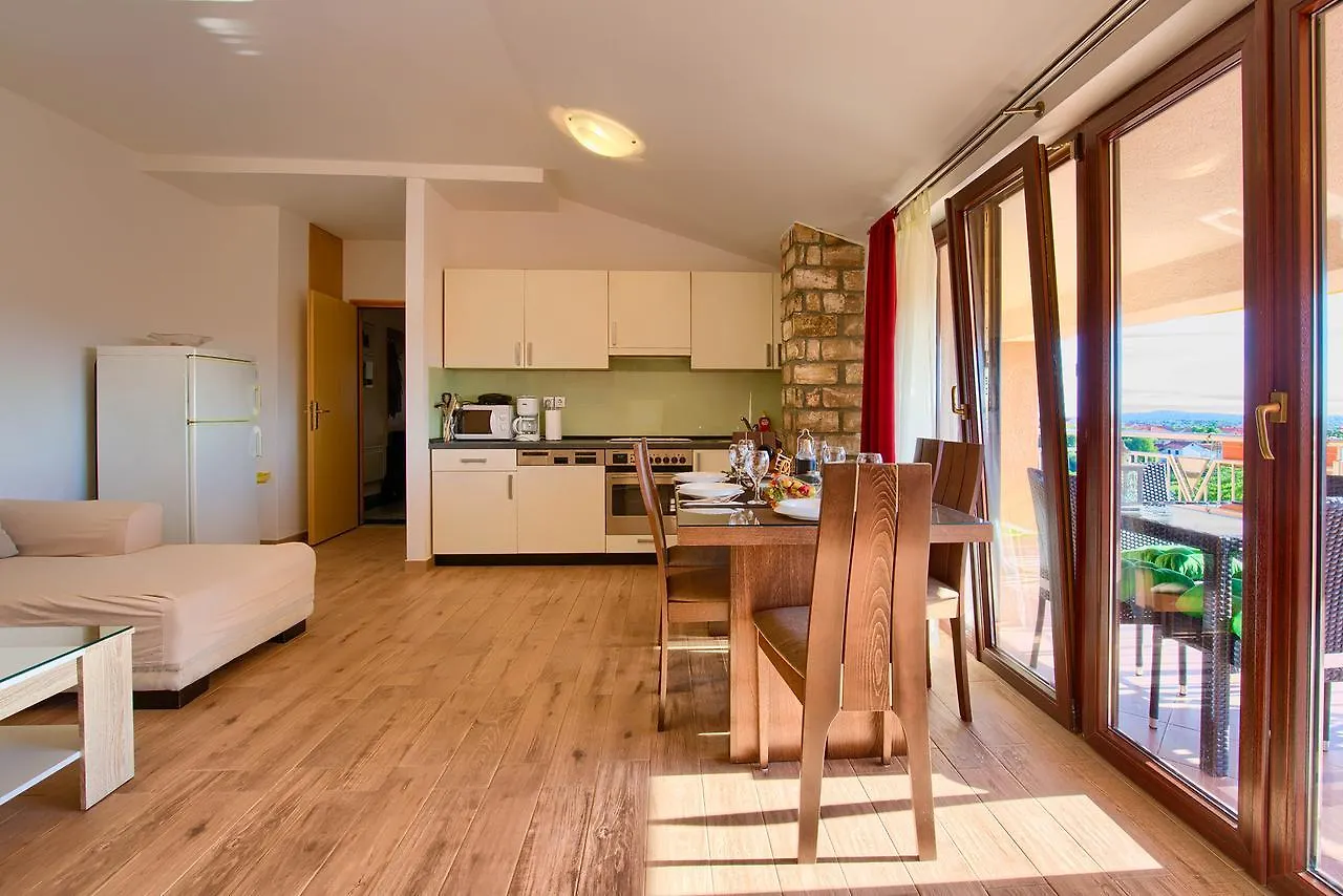 Apartment Mikulic Pula 0*,  Croatia